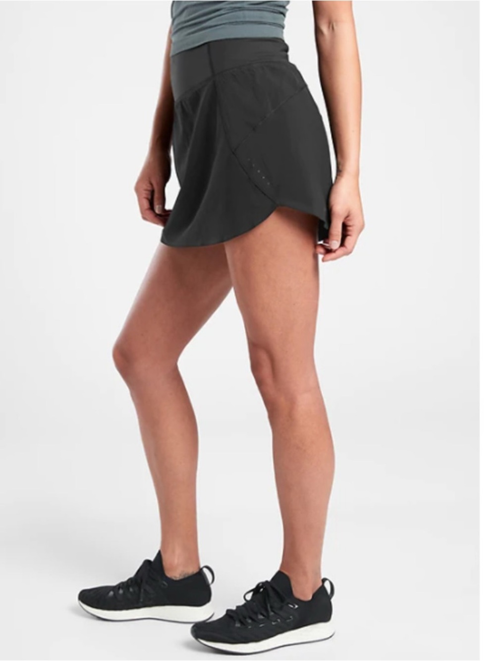 Athleta Just Run With It 14” Skort Black Women